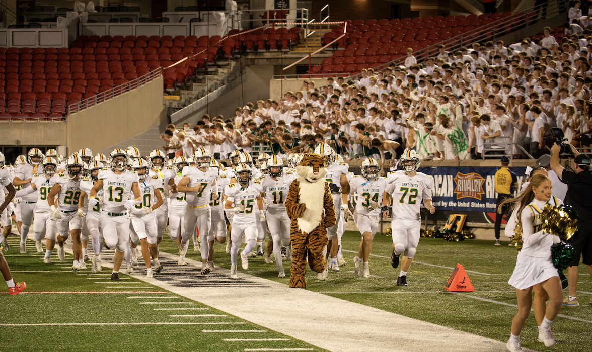 The Tigers taking the field at L&N